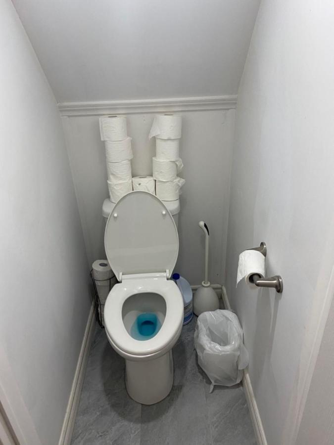 Single Room With Shared Bathroom 536C Toronto Zewnętrze zdjęcie